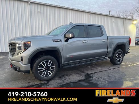 Used 2023 GMC Sierra 1500 AT4 w/ AT4 Preferred Package image 10