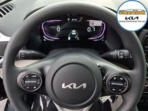 New 2025 Kia Soul LX w/ LX Technology Package image 9