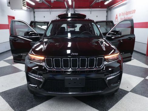 Used 2023 Jeep Grand Cherokee Limited w/ Trailer Tow Prep Group (B) image 24