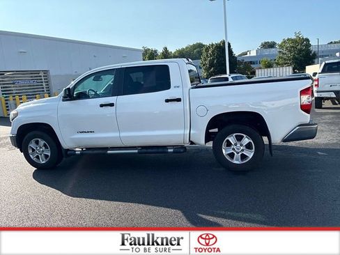 Certified 2019 Toyota Tundra SR5 AWD/4WD image 14