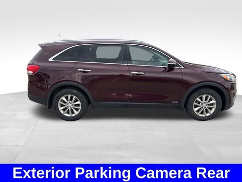 Used 2017 Kia Sorento AWD image 7