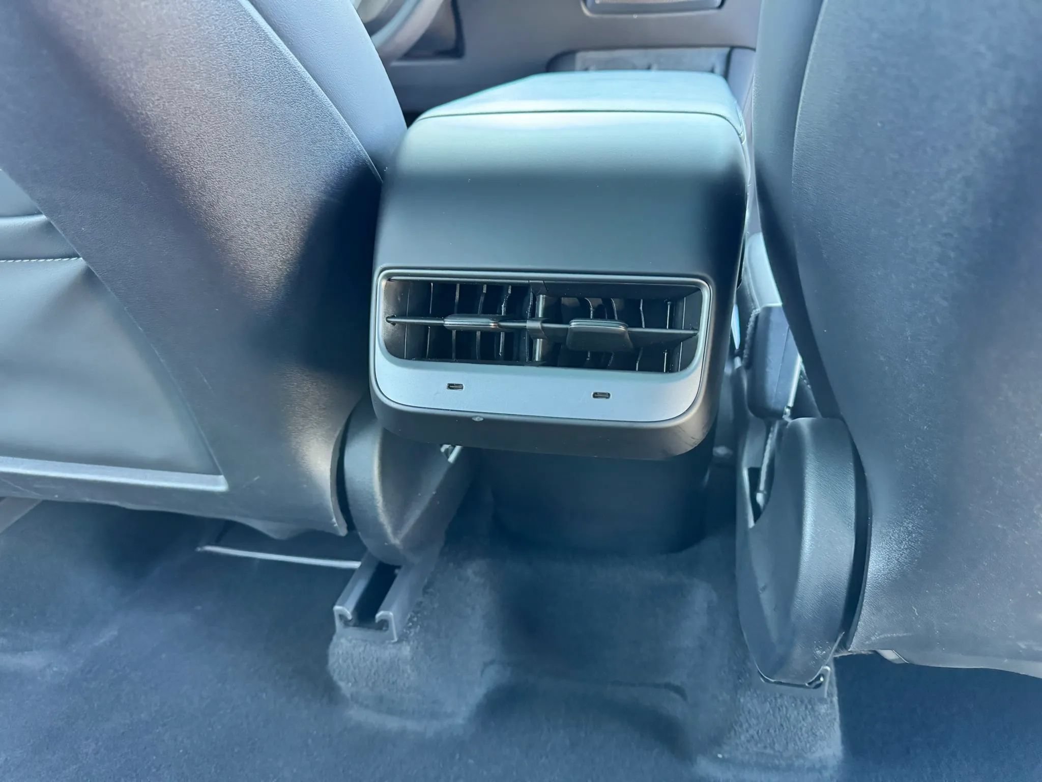 Used 2023 Tesla Model Y Long Range AWD/4WD image 17