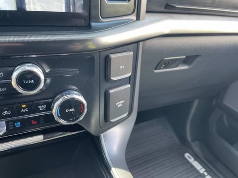 Used 2024 Ford F150 Lariat AWD/4WD image 32