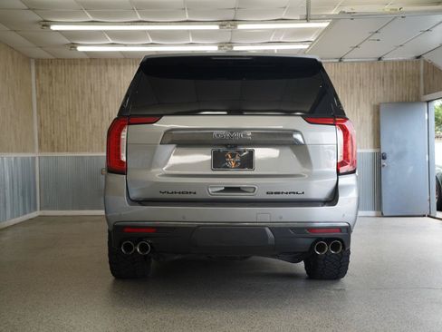 Used 2023 GMC Yukon XL Denali Ultimate AWD/4WD image 8