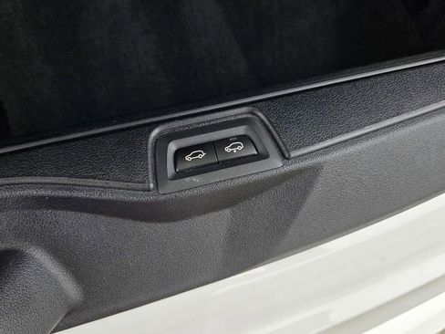 Used 2021 BMW X7 xDrive40i w/ M Sport Package AWD/4WD image 43