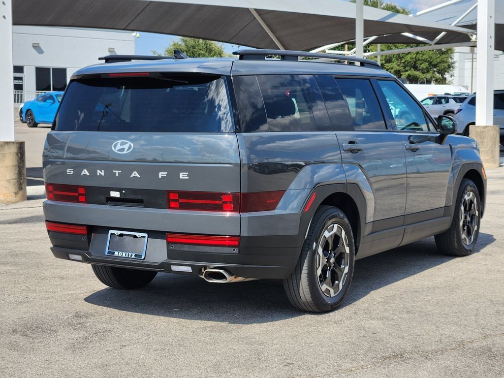 Used 2026 Hyundai Santa Fe SEL FWD image 5