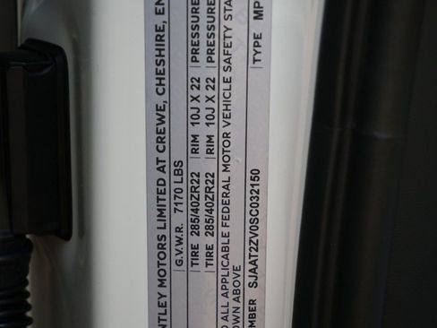 New 2025 Bentley Bentayga image 25