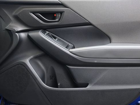 New 2026 Subaru Crosstrek 2.0i Premium image 11