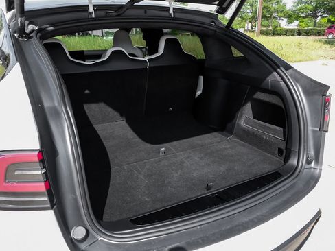 Used 2024 Tesla Model X AWD/4WD image 46