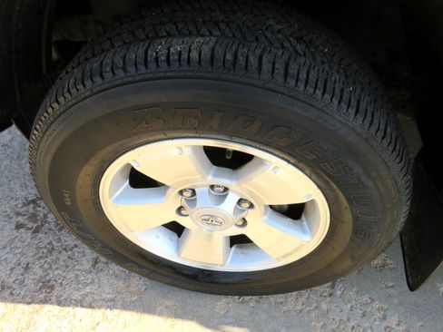 Used 2015 Toyota Tacoma TRD Pro image 20