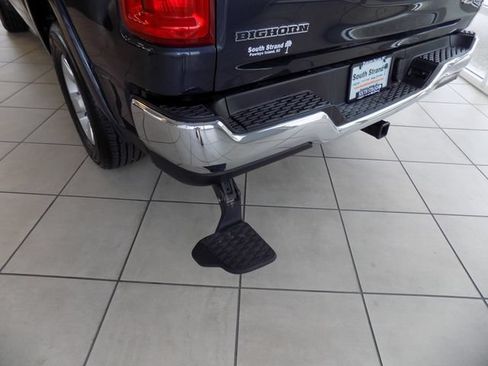 Used 2025 RAM 1500 Big Horn AWD/4WD image 10