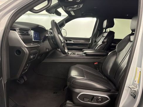 Used 2022 Jeep Wagoneer Series III image 27