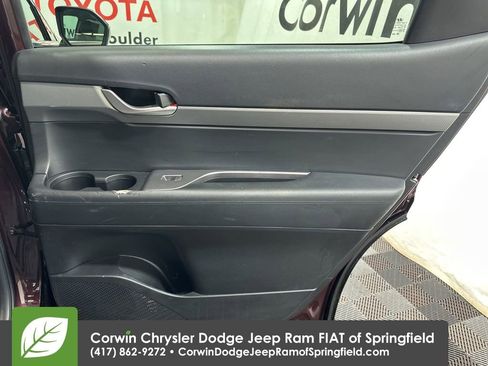 Used 2024 Hyundai Palisade SE image 12