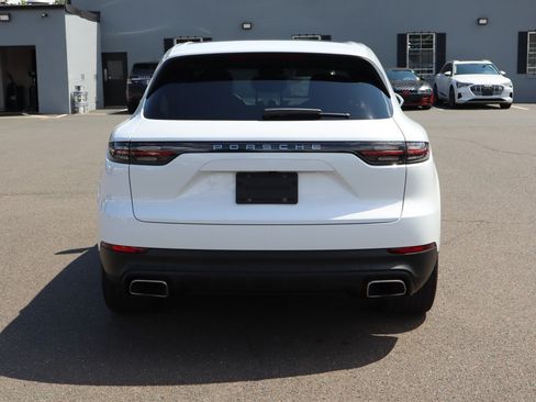 Used 2022 Porsche Cayenne AWD/4WD image 6