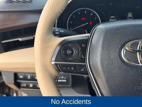 Used 2019 Toyota Avalon Limited w/ Advanced Safety Package FWD image 12