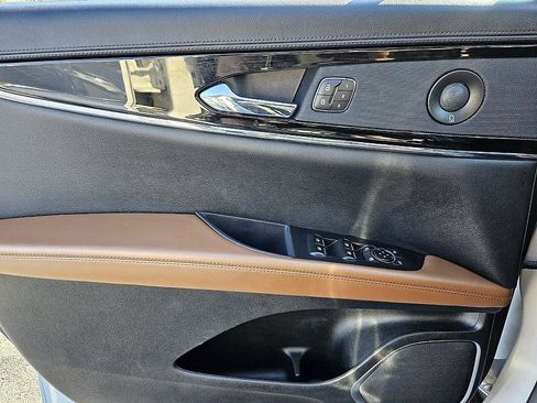 Used 2023 Lincoln Nautilus Reserve w/ Equipment Group 201A image 30