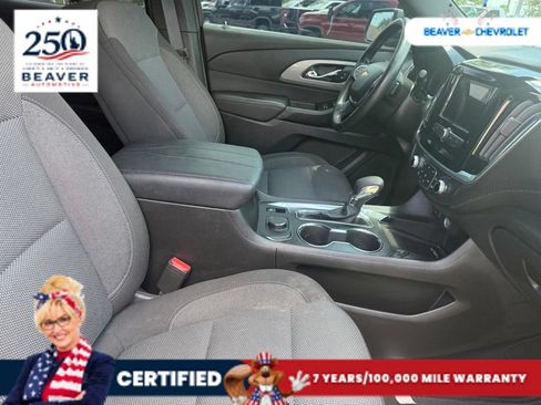 Used 2024 Chevrolet Traverse LT FWD image 11
