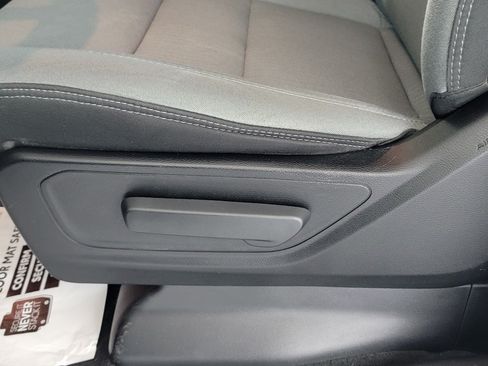 Used 2022 RAM 1500 Big Horn AWD/4WD image 16