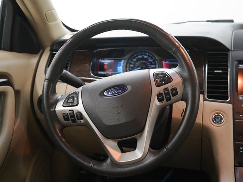 Used 2015 Ford Taurus Limited FWD image 14