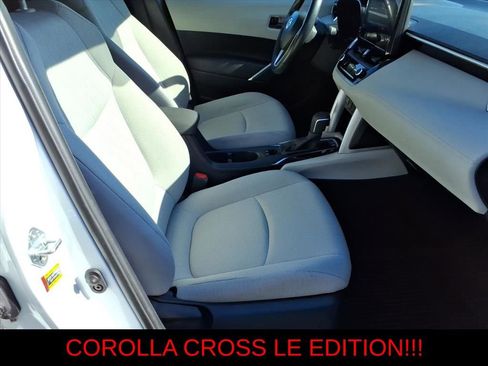 Used 2023 Toyota Corolla Cross LE w/ Moonroof Package AWD/4WD image 10