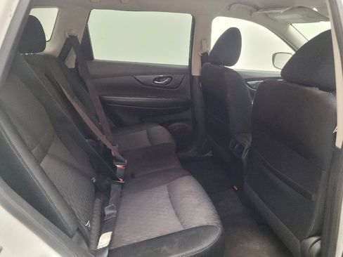 Used 2019 Nissan Rogue SV AWD/4WD image 19