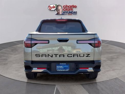 Certified 2023 Hyundai Santa Cruz Limited image 4