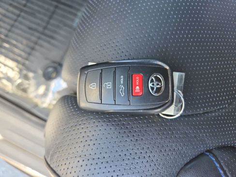 Used 2023 Toyota Tundra Platinum AWD/4WD image 28
