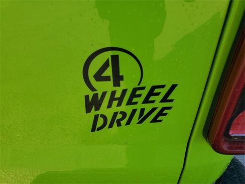 Used 2021 Jeep Gladiator Willys image 8