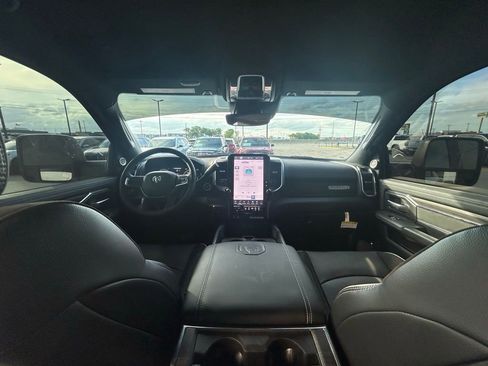 Used 2026 RAM 3500 Laramie AWD/4WD image 9