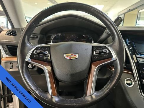 Used 2019 Cadillac Escalade Luxury AWD/4WD image 14