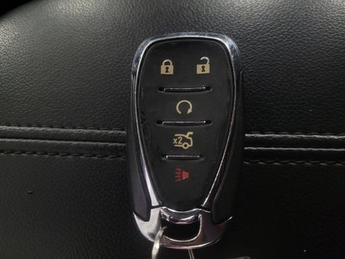 Used 2022 Chevrolet Malibu LT FWD image 32