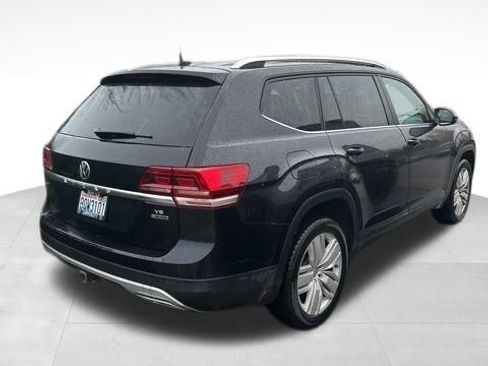 Used 2019 Volkswagen Atlas SE w/ Panoramic Sunroof Package image 4