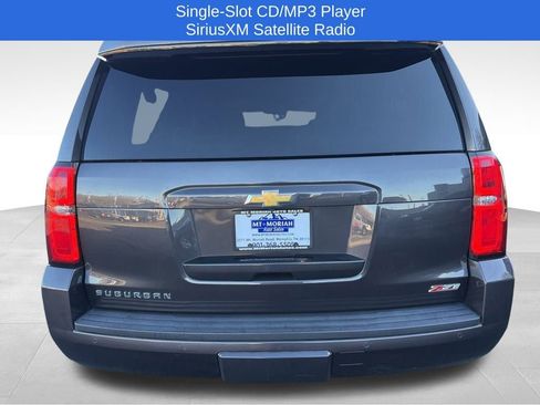 Used 2018 Chevrolet Suburban LT image 7