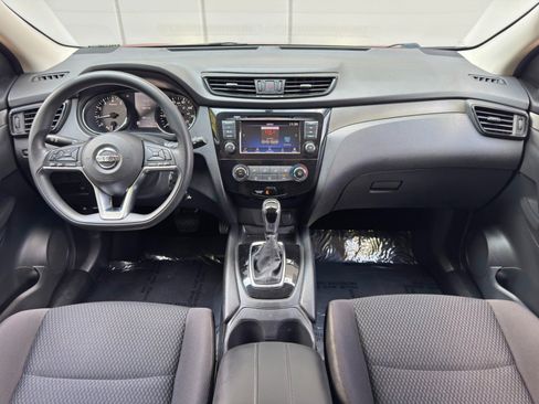 Used 2019 Nissan Rogue Sport S w/ Appearance Package FWD image 11