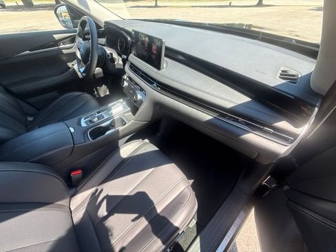 Used 2025 INFINITI QX60 Pure w/ Cargo Package FWD image 15