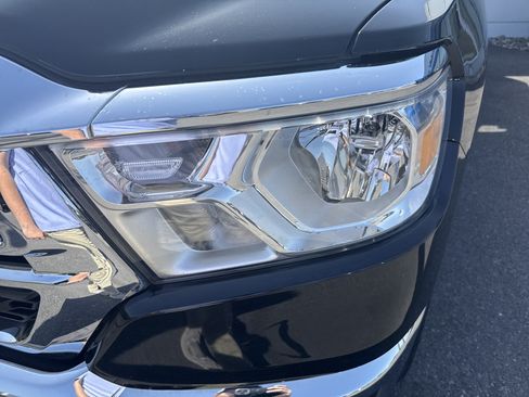 Used 2023 RAM 1500 Big Horn AWD/4WD image 3