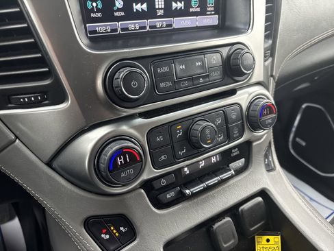 Used 2018 Chevrolet Tahoe LT image 21