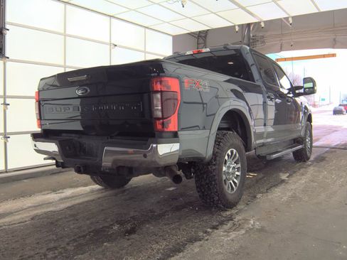 Used 2022 Ford F250 Lariat w/ FX4 Off-Road Package image 5