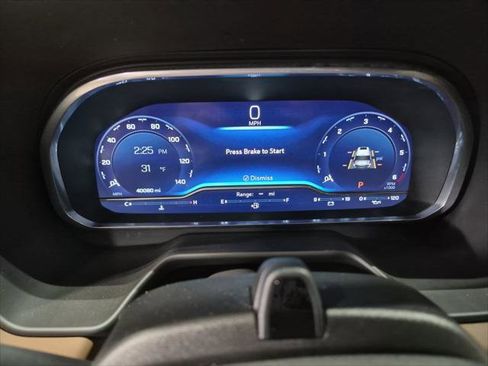 Used 2023 Chevrolet Tahoe High Country w/ Advanced Technology Package image 14