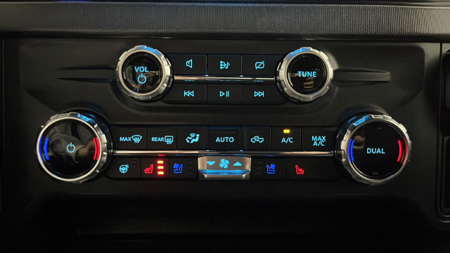 Used 2024 Ford F250 Platinum AWD/4WD image 17