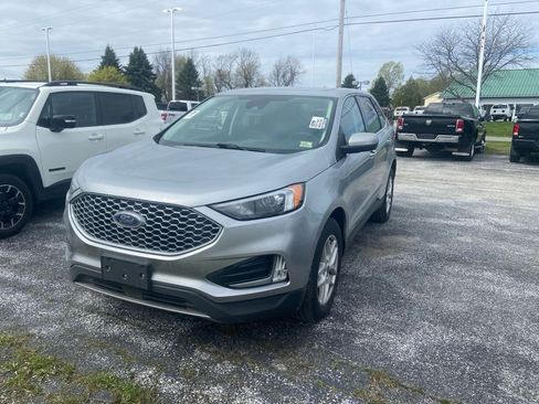 Used 2023 Ford Edge SEL w/ Convenience Package AWD/4WD image 3