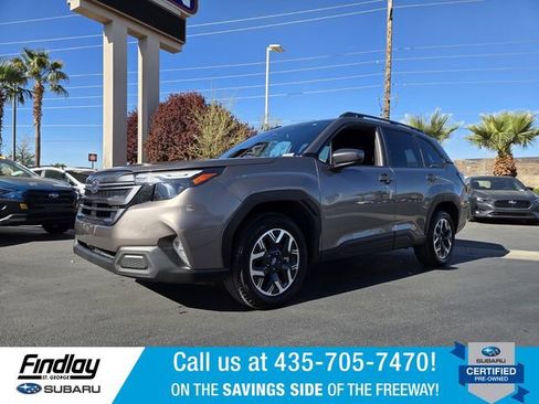 Used 2025 Subaru Forester Premium image 1