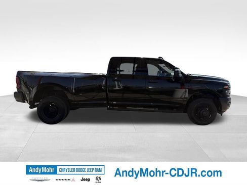New 2026 RAM 3500 Tradesman AWD/4WD image 9