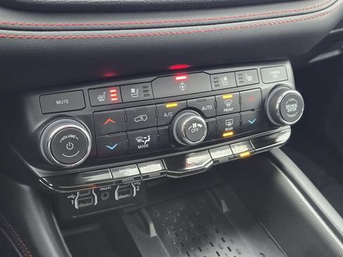 Used 2025 Dodge Durango R/T image 23