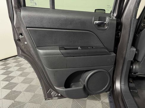 Used 2014 Jeep Patriot High Altitude image 18