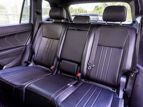 Used 2022 Volkswagen Tiguan SE R-Line image 33