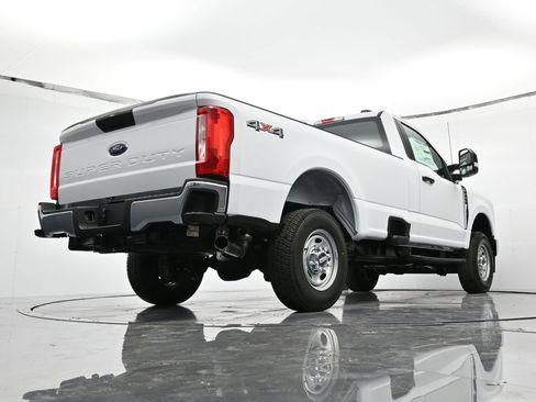 New 2026 Ford F250 XL w/ XL Chrome Package image 36