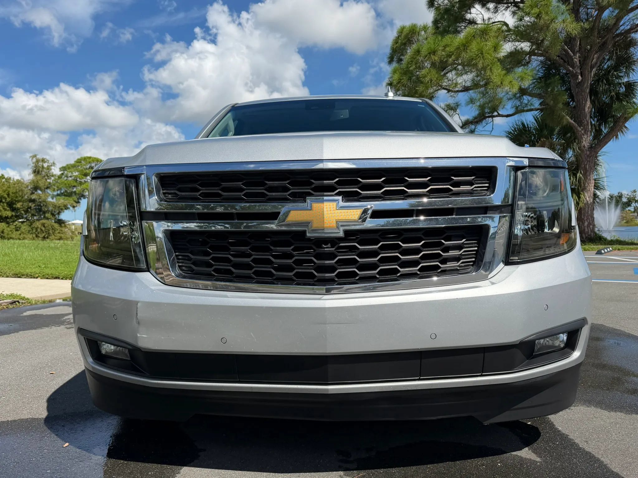 Used 2017 Chevrolet Suburban LT AWD/4WD image 2