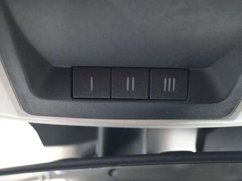 Used 2016 RAM 1500 Laramie w/ Convenience Group AWD/4WD image 32