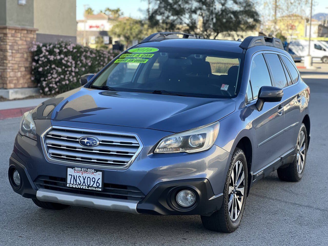 Used 2016 Subaru Outback 3.6R Limited AWD/4WD image 6